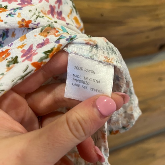 Rose & Thyme Floral Top - Picture 3 of 3